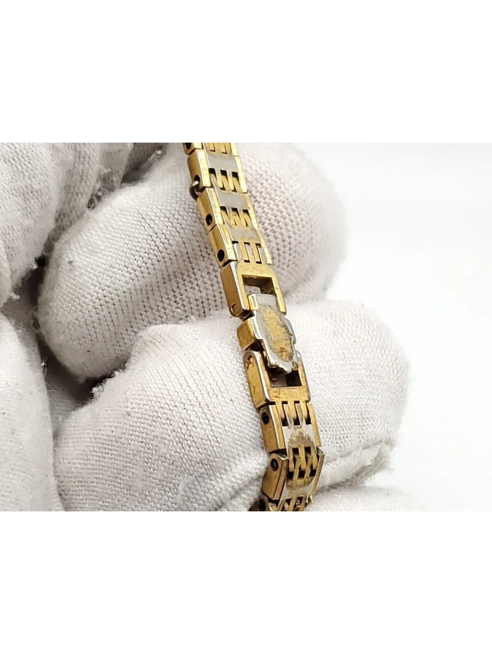 Vintage Timex Mechanical Womens 19mm Watch Running Gold Tone